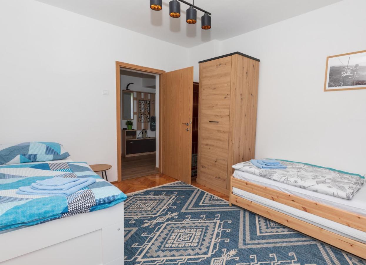 Lynx And Fox Self Check-In Free Parking Apartment Делнице Экстерьер фото