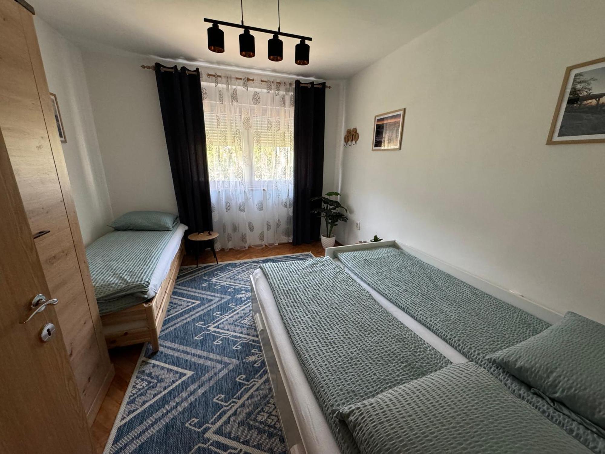 Lynx And Fox Self Check-In Free Parking Apartment Делнице Экстерьер фото